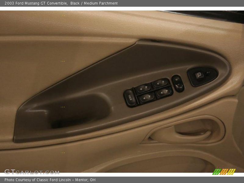 Black / Medium Parchment 2003 Ford Mustang GT Convertible