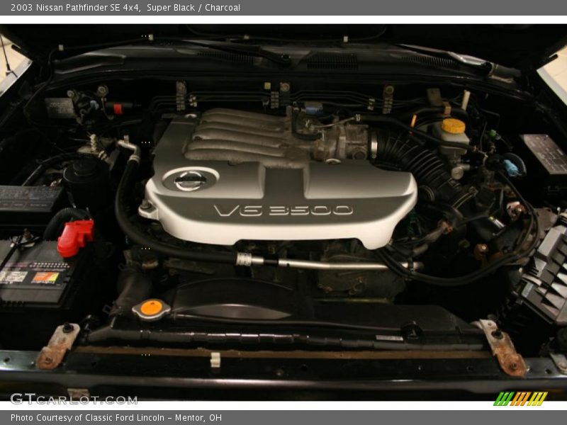 Super Black / Charcoal 2003 Nissan Pathfinder SE 4x4