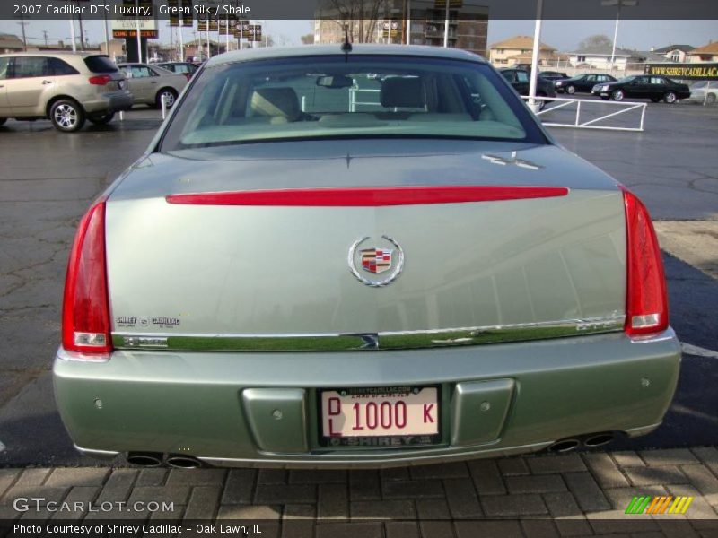 Green Silk / Shale 2007 Cadillac DTS Luxury