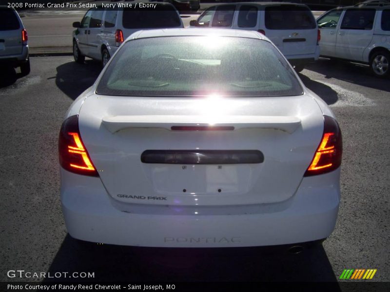 Ivory White / Ebony 2008 Pontiac Grand Prix Sedan