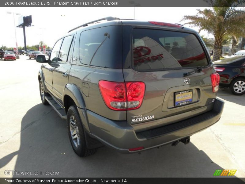 Phantom Gray Pearl / Light Charcoal 2006 Toyota Sequoia SR5