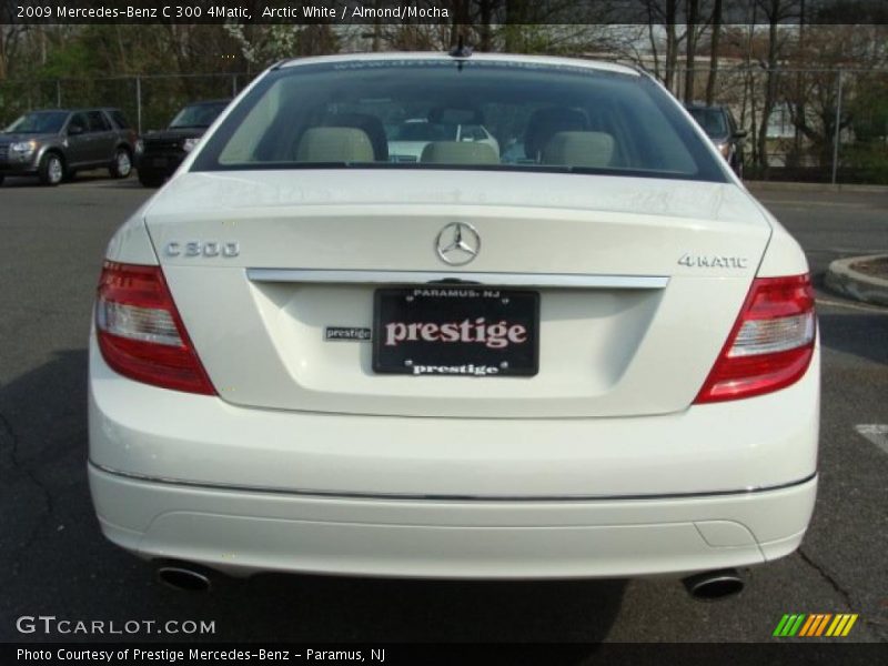 Arctic White / Almond/Mocha 2009 Mercedes-Benz C 300 4Matic