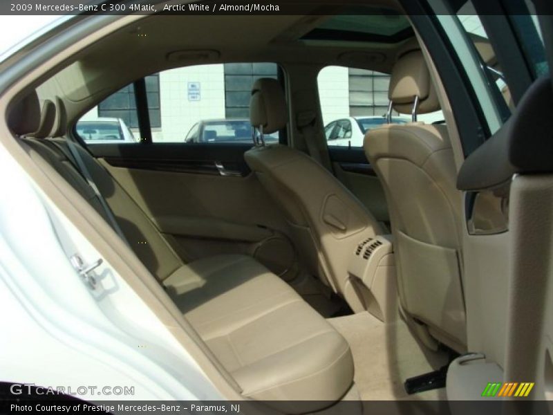Arctic White / Almond/Mocha 2009 Mercedes-Benz C 300 4Matic