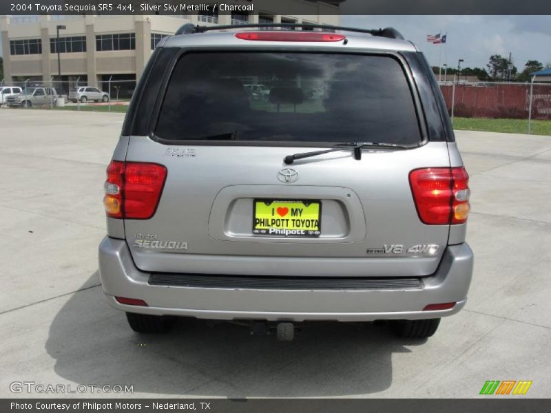 Silver Sky Metallic / Charcoal 2004 Toyota Sequoia SR5 4x4