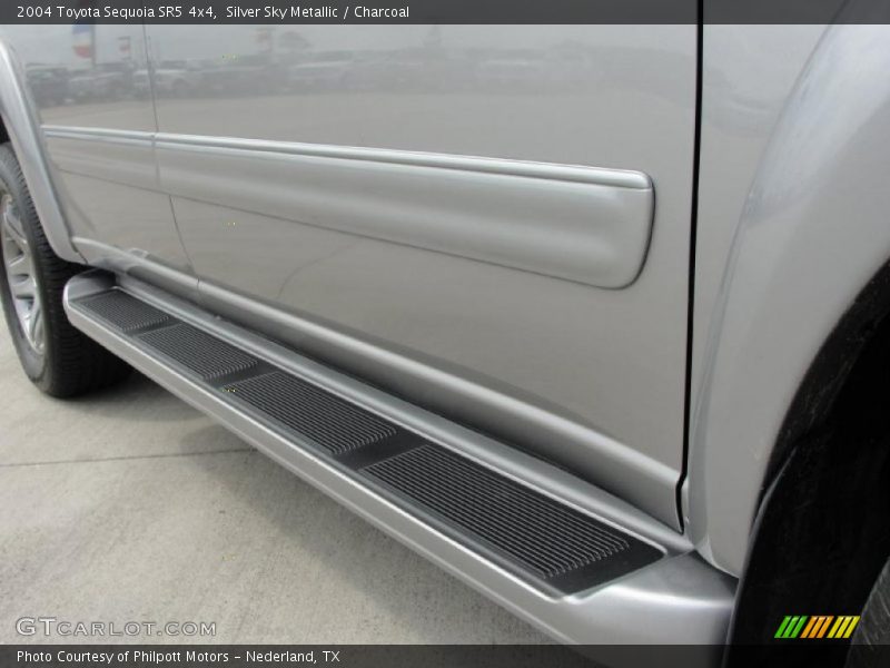 Silver Sky Metallic / Charcoal 2004 Toyota Sequoia SR5 4x4
