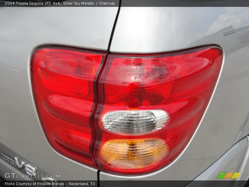 Silver Sky Metallic / Charcoal 2004 Toyota Sequoia SR5 4x4