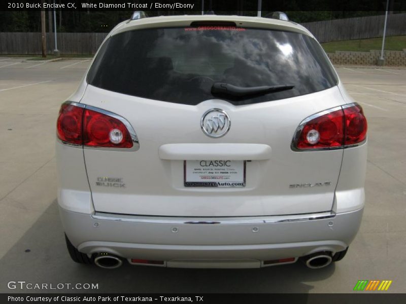 White Diamond Tricoat / Ebony/Ebony 2010 Buick Enclave CX