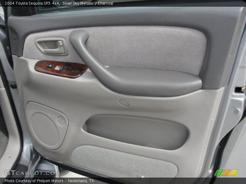 Silver Sky Metallic / Charcoal 2004 Toyota Sequoia SR5 4x4