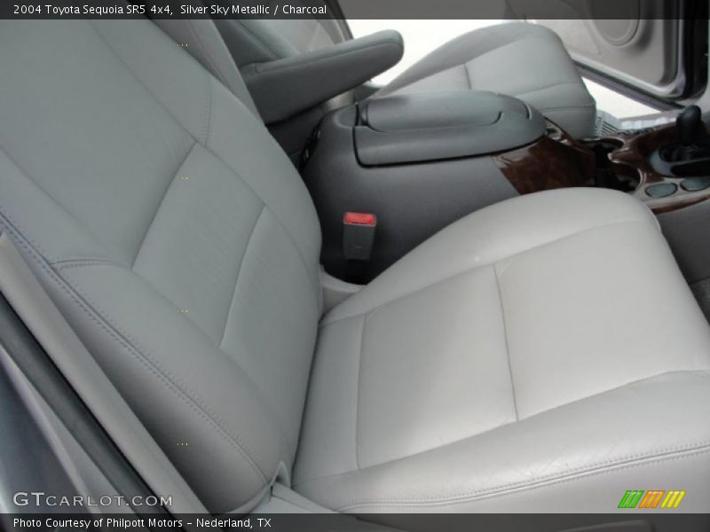 Silver Sky Metallic / Charcoal 2004 Toyota Sequoia SR5 4x4