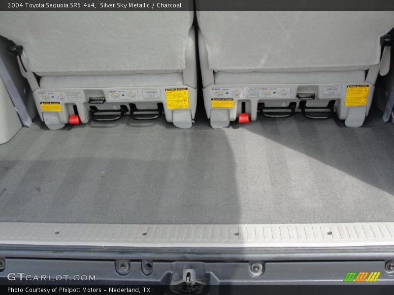 Silver Sky Metallic / Charcoal 2004 Toyota Sequoia SR5 4x4
