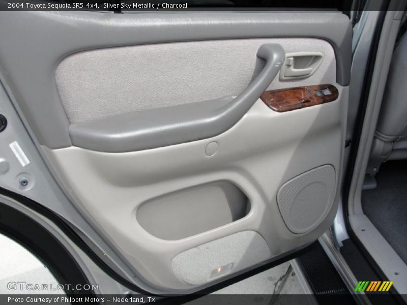 Silver Sky Metallic / Charcoal 2004 Toyota Sequoia SR5 4x4