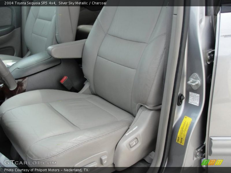 Silver Sky Metallic / Charcoal 2004 Toyota Sequoia SR5 4x4