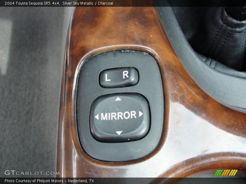 Silver Sky Metallic / Charcoal 2004 Toyota Sequoia SR5 4x4