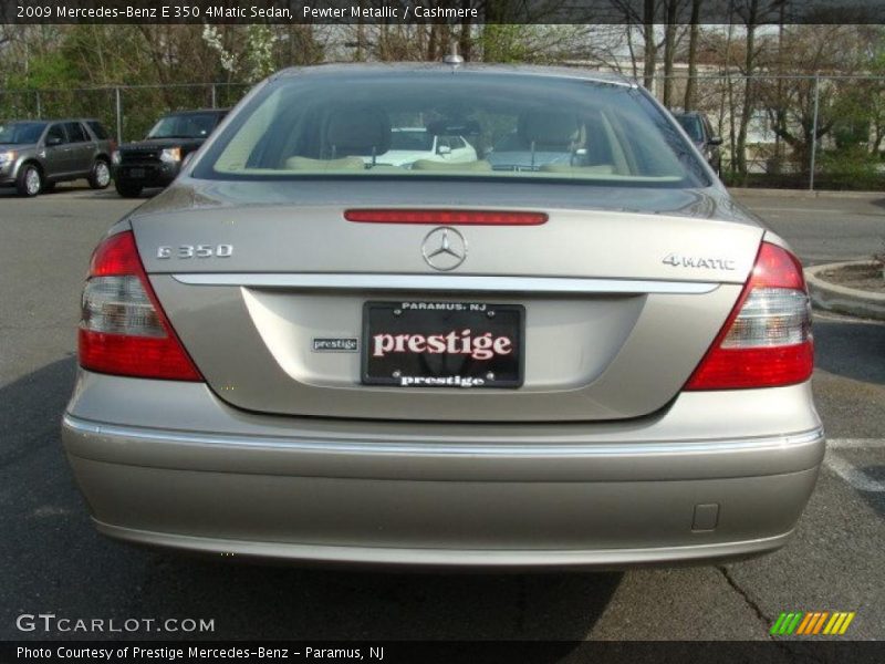 Pewter Metallic / Cashmere 2009 Mercedes-Benz E 350 4Matic Sedan