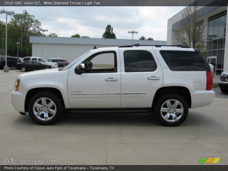 White Diamond Tricoat / Light Tan 2010 GMC Yukon SLT