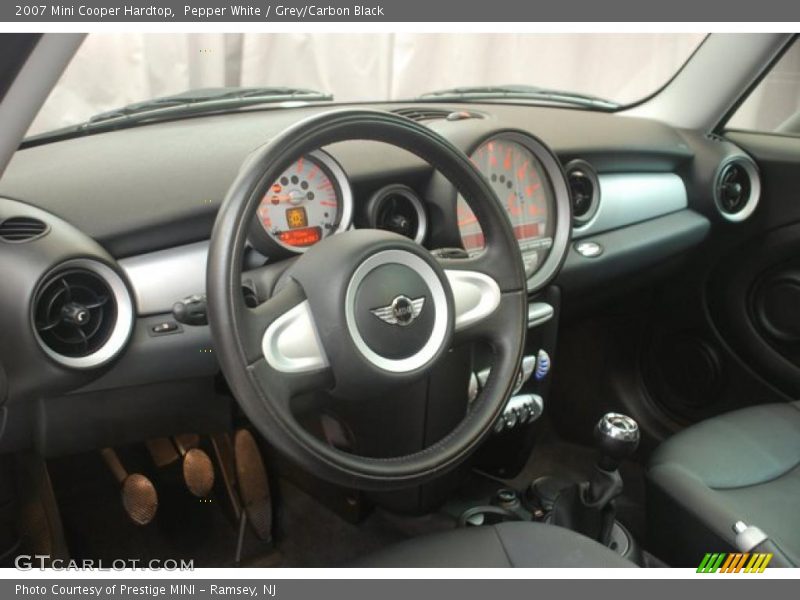 Pepper White / Grey/Carbon Black 2007 Mini Cooper Hardtop