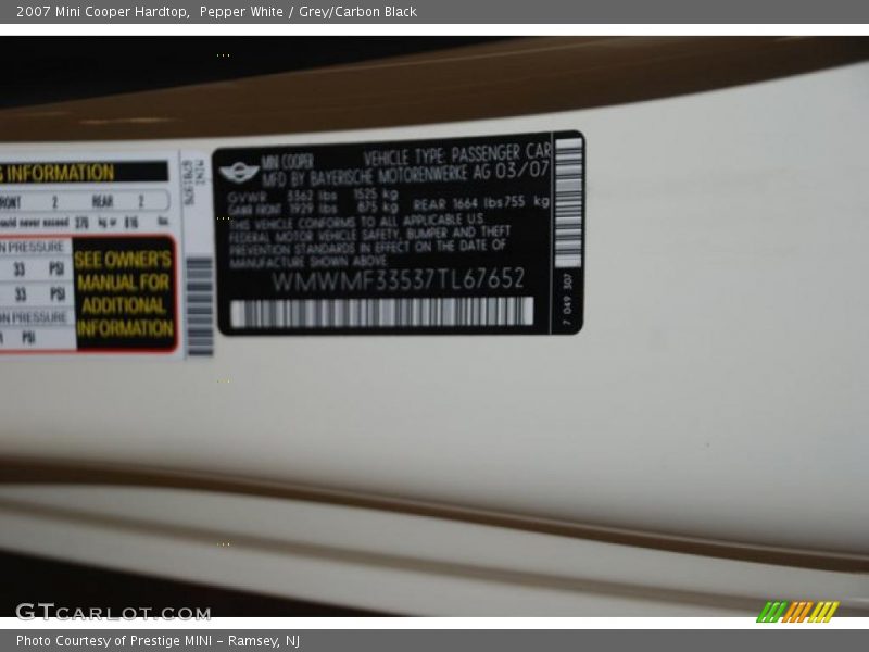 Pepper White / Grey/Carbon Black 2007 Mini Cooper Hardtop