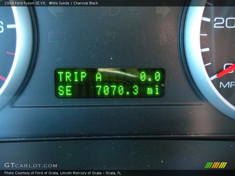 White Suede / Charcoal Black 2009 Ford Fusion SE V6