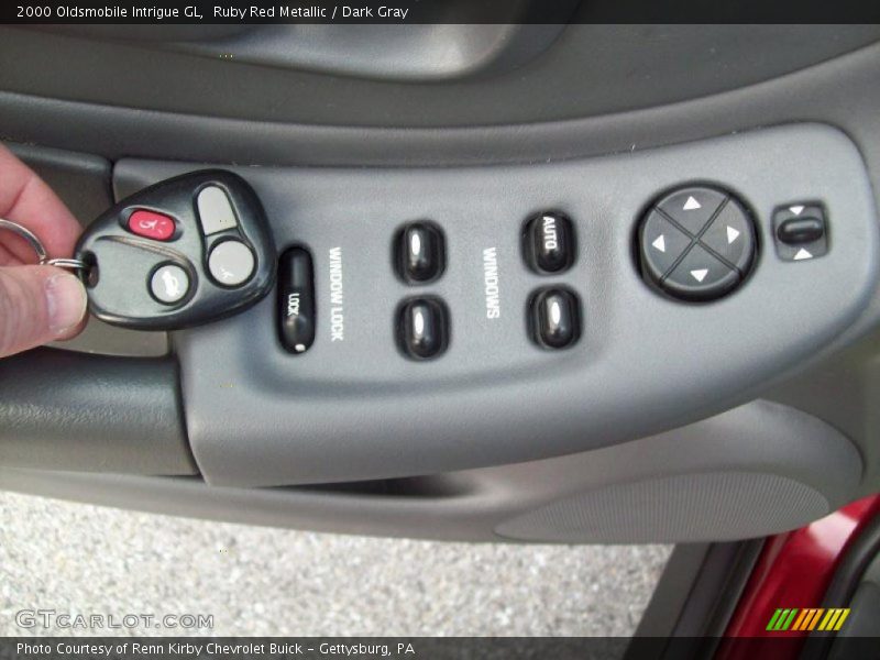Ruby Red Metallic / Dark Gray 2000 Oldsmobile Intrigue GL