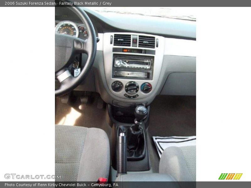 Fantasy Black Metallic / Grey 2006 Suzuki Forenza Sedan