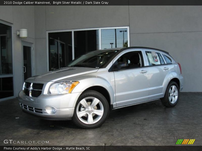 Bright Silver Metallic / Dark Slate Gray 2010 Dodge Caliber Mainstreet