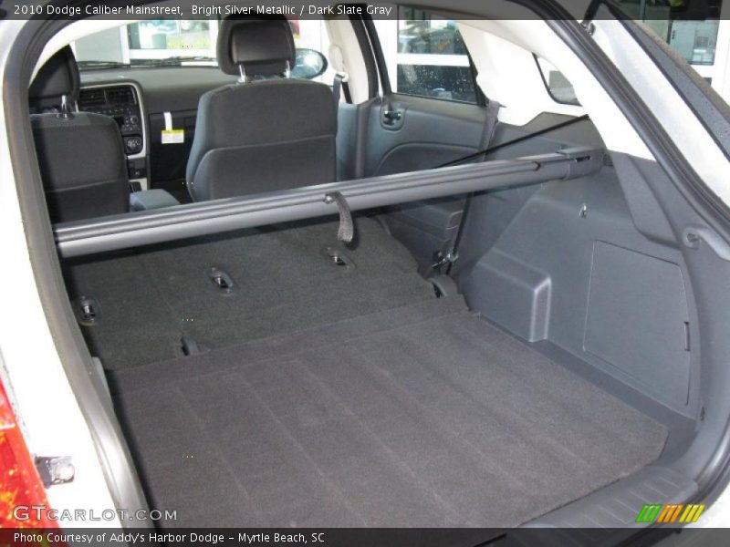 Bright Silver Metallic / Dark Slate Gray 2010 Dodge Caliber Mainstreet