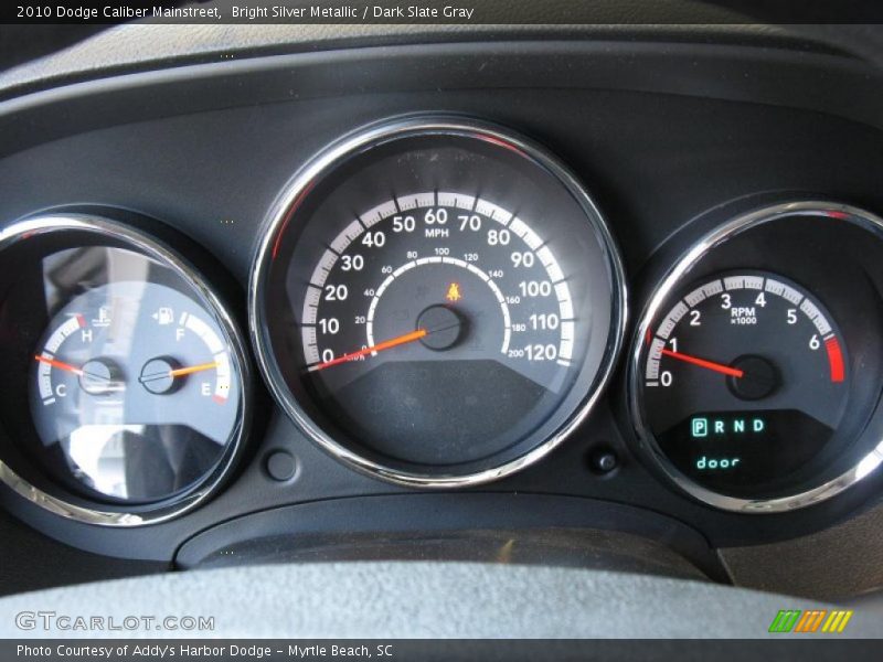 Bright Silver Metallic / Dark Slate Gray 2010 Dodge Caliber Mainstreet