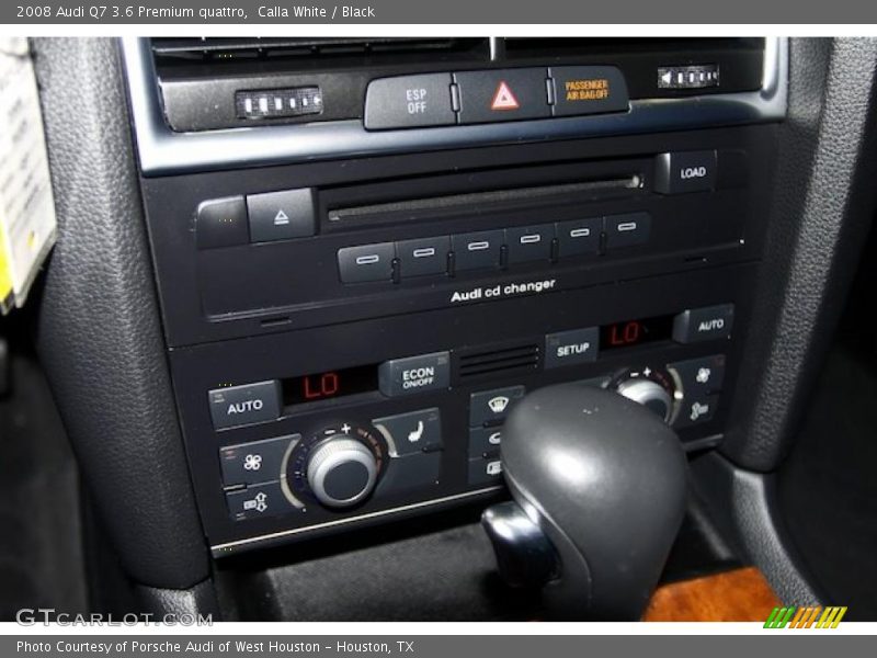 Calla White / Black 2008 Audi Q7 3.6 Premium quattro