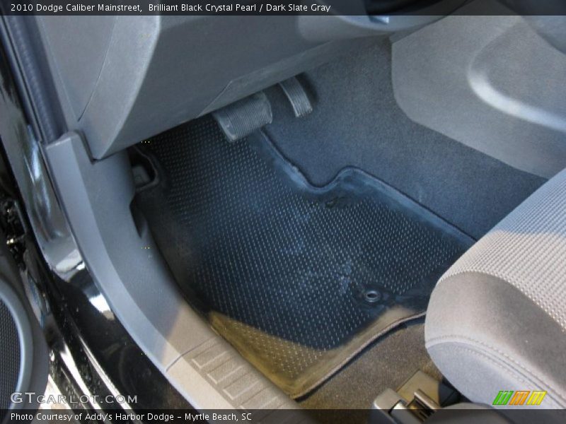 Brilliant Black Crystal Pearl / Dark Slate Gray 2010 Dodge Caliber Mainstreet