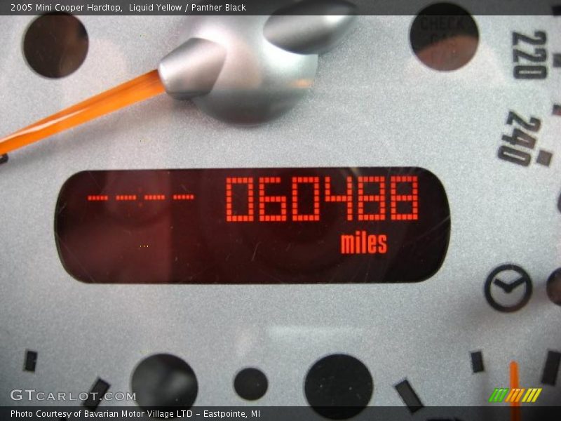Liquid Yellow / Panther Black 2005 Mini Cooper Hardtop