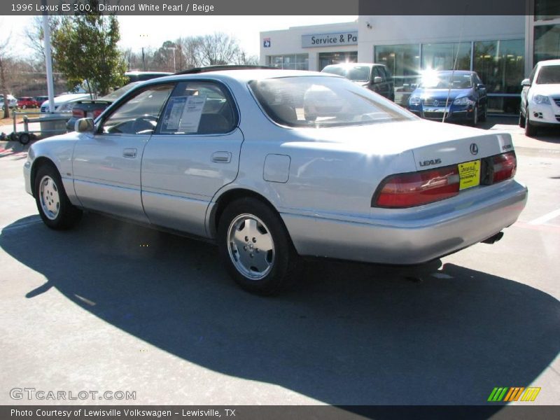 Diamond White Pearl / Beige 1996 Lexus ES 300