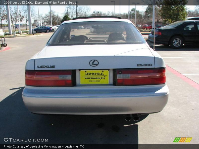 Diamond White Pearl / Beige 1996 Lexus ES 300