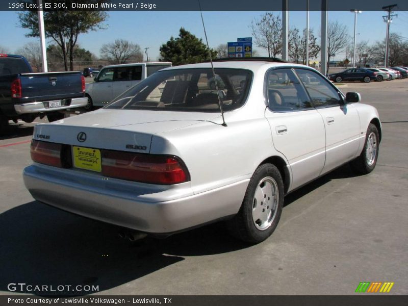 Diamond White Pearl / Beige 1996 Lexus ES 300