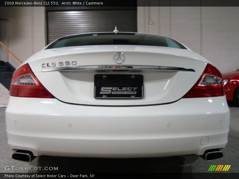 Arctic White / Cashmere 2009 Mercedes-Benz CLS 550