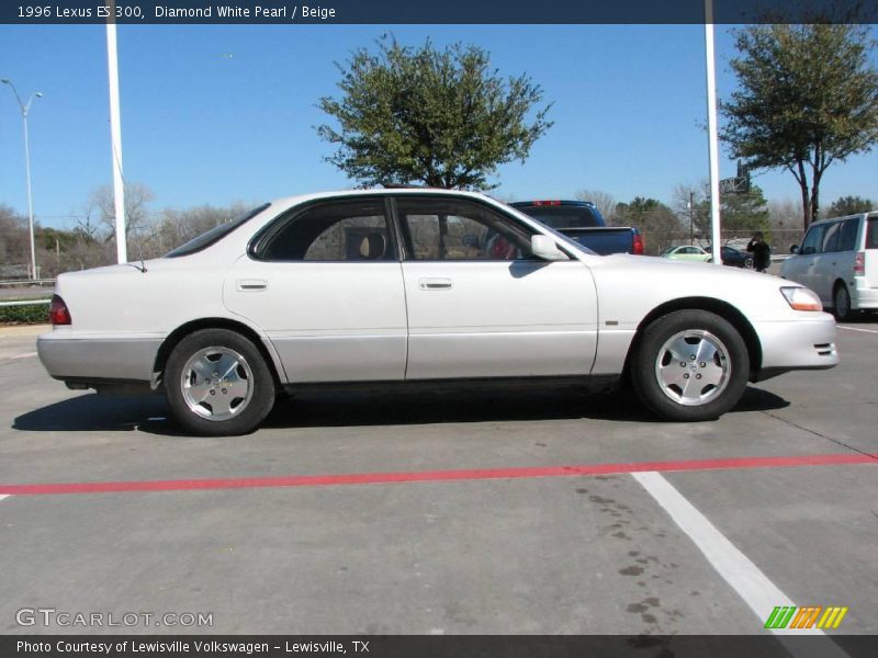 Diamond White Pearl / Beige 1996 Lexus ES 300