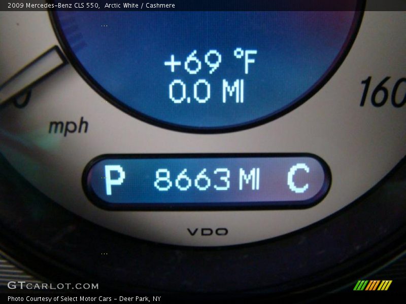Arctic White / Cashmere 2009 Mercedes-Benz CLS 550