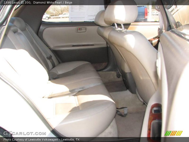 Diamond White Pearl / Beige 1996 Lexus ES 300