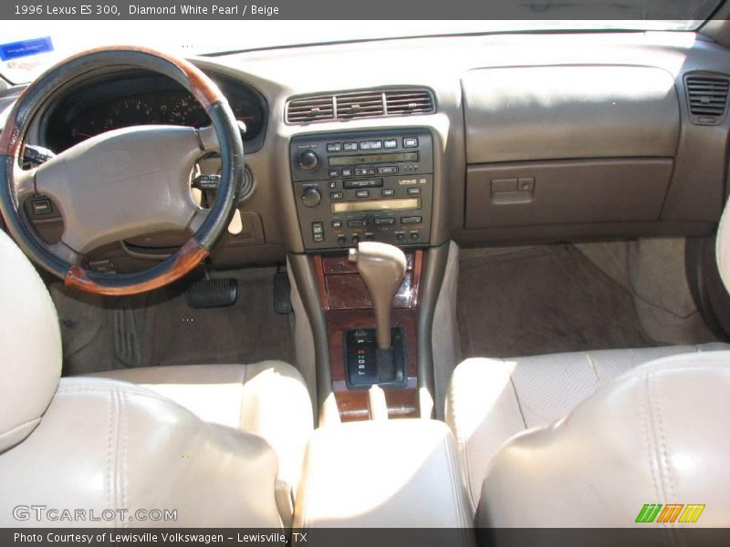 Diamond White Pearl / Beige 1996 Lexus ES 300
