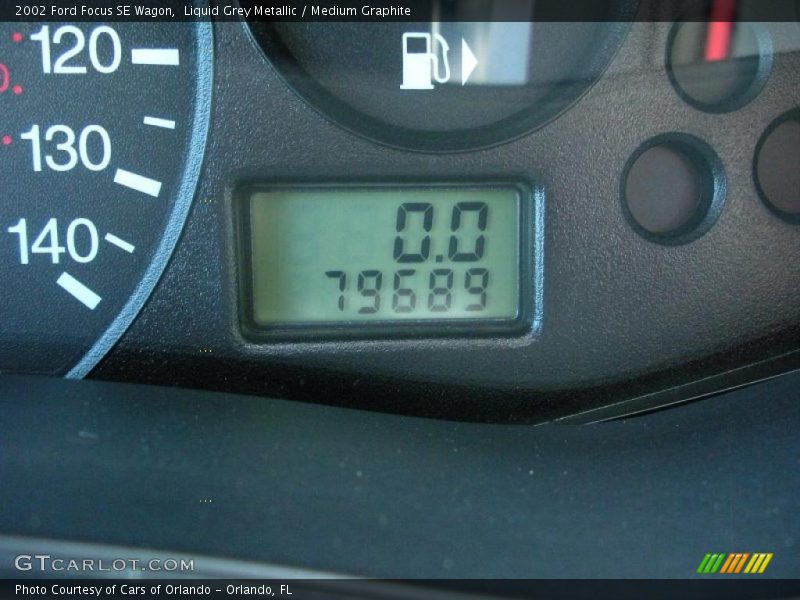 Liquid Grey Metallic / Medium Graphite 2002 Ford Focus SE Wagon