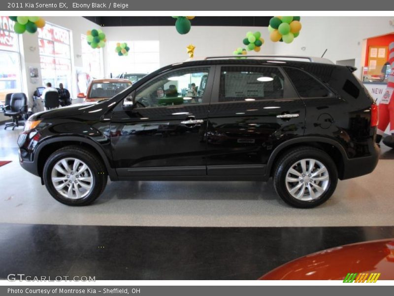 Ebony Black / Beige 2011 Kia Sorento EX