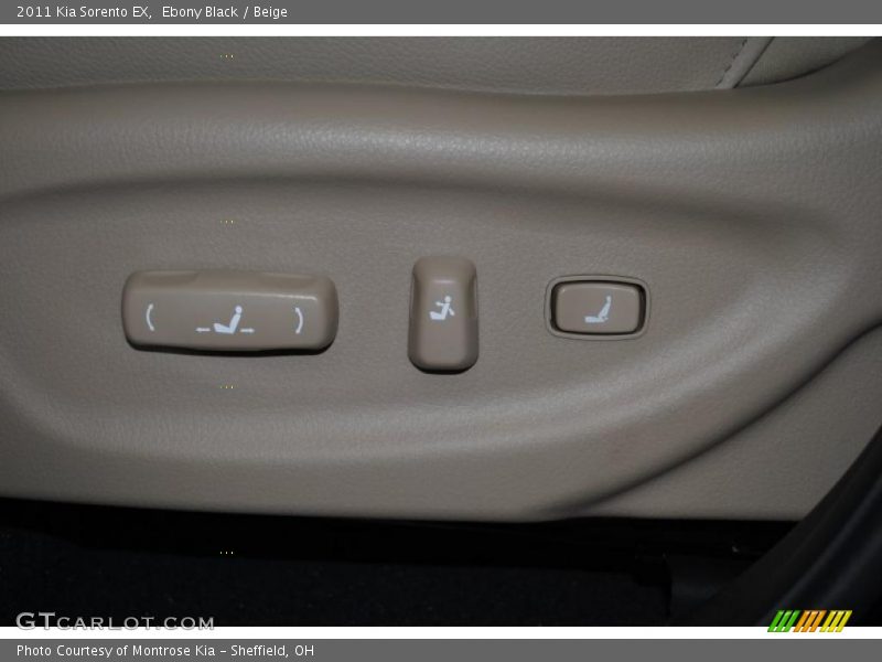 Ebony Black / Beige 2011 Kia Sorento EX