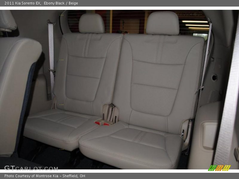 Ebony Black / Beige 2011 Kia Sorento EX