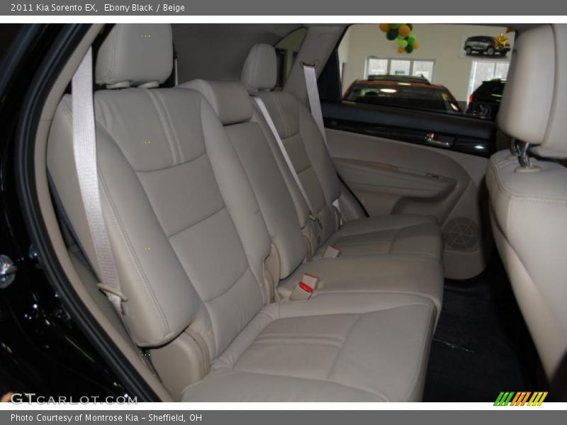 Ebony Black / Beige 2011 Kia Sorento EX