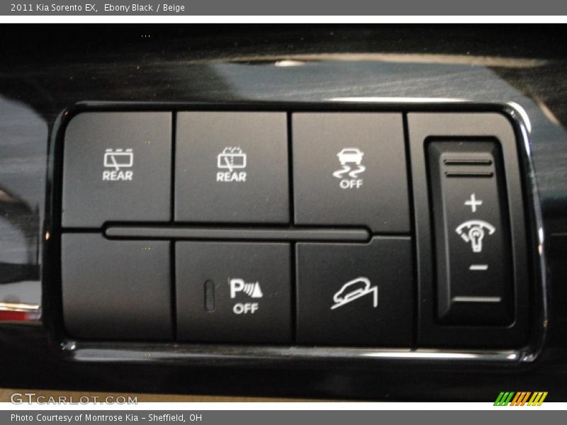 Ebony Black / Beige 2011 Kia Sorento EX