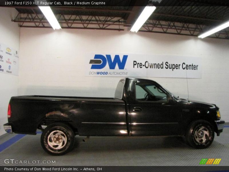 Black / Medium Graphite 1997 Ford F150 XLT Regular Cab