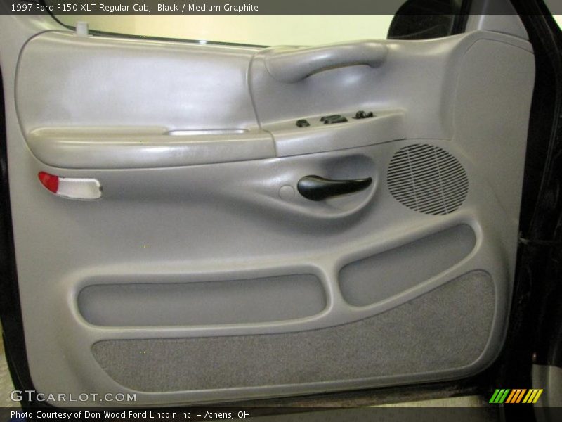 Black / Medium Graphite 1997 Ford F150 XLT Regular Cab