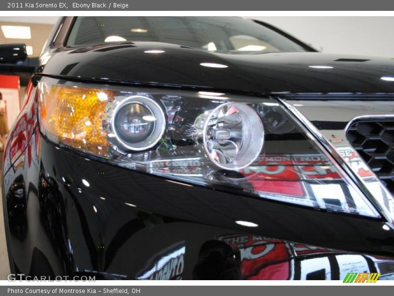 Ebony Black / Beige 2011 Kia Sorento EX