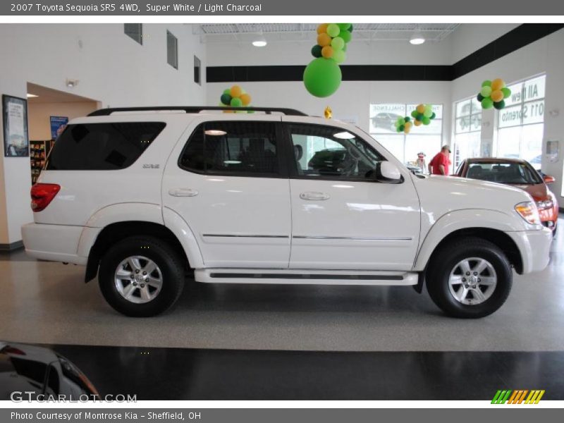 Super White / Light Charcoal 2007 Toyota Sequoia SR5 4WD