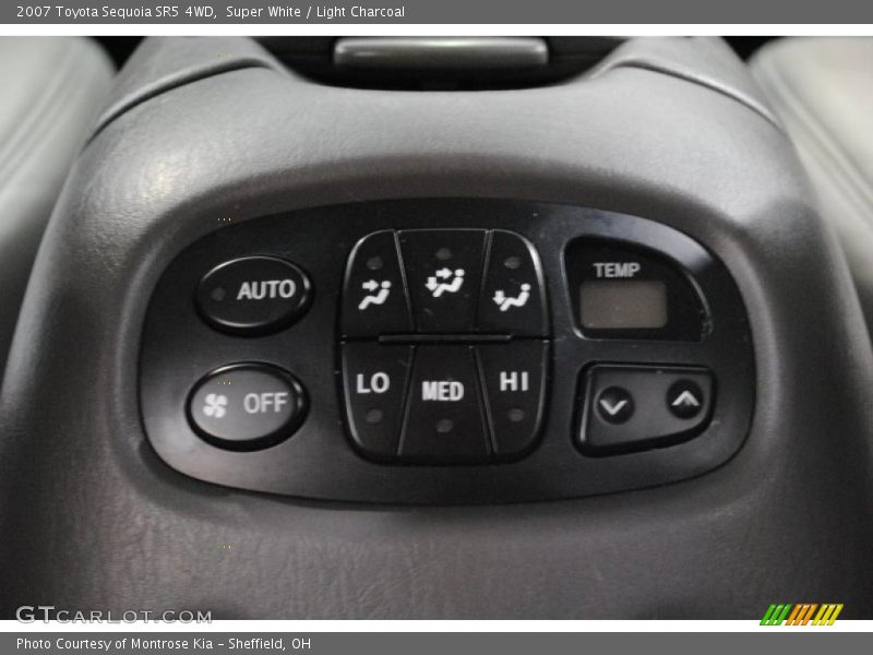 Super White / Light Charcoal 2007 Toyota Sequoia SR5 4WD