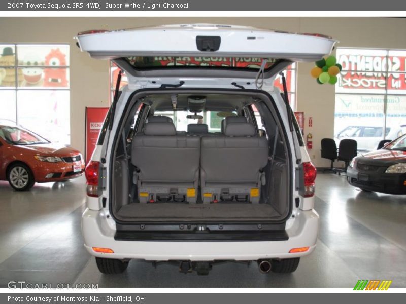 Super White / Light Charcoal 2007 Toyota Sequoia SR5 4WD